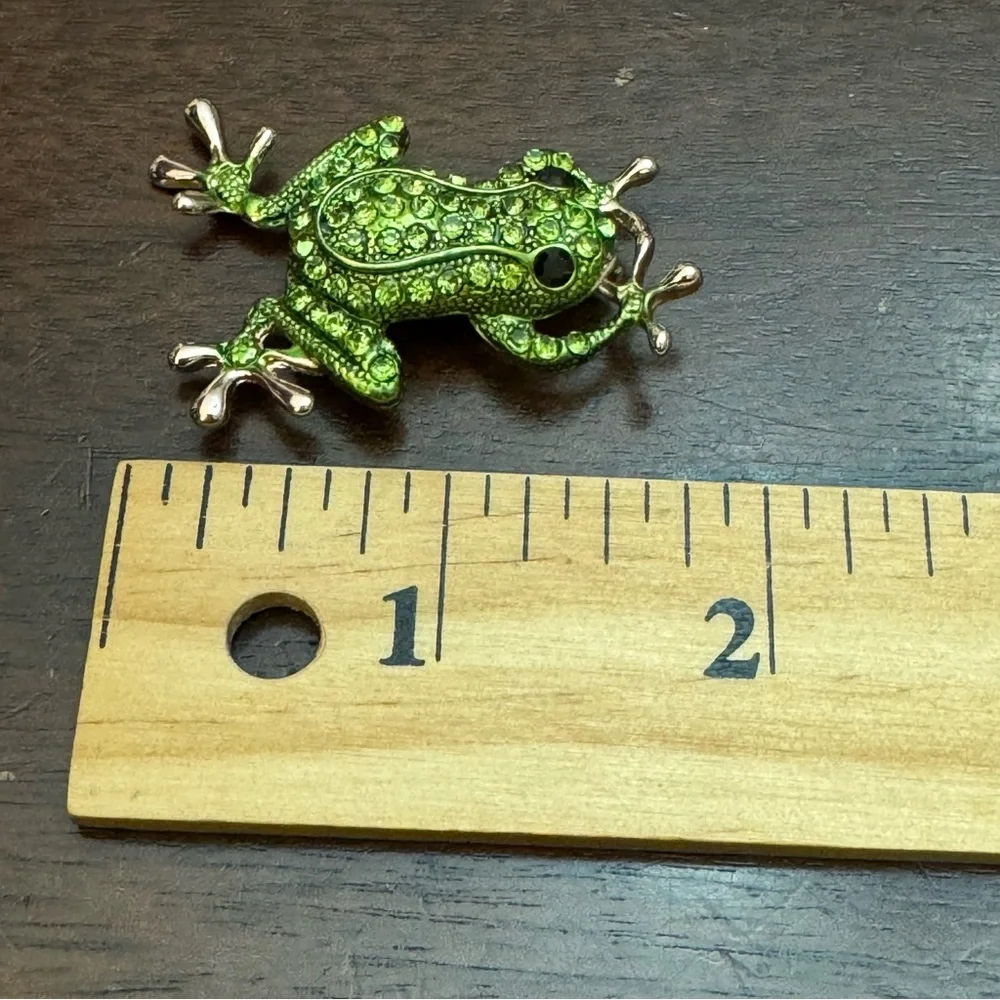 Rhinestone Frog Brooch Pendant Green & Black Crystals Gold Tone Alloy